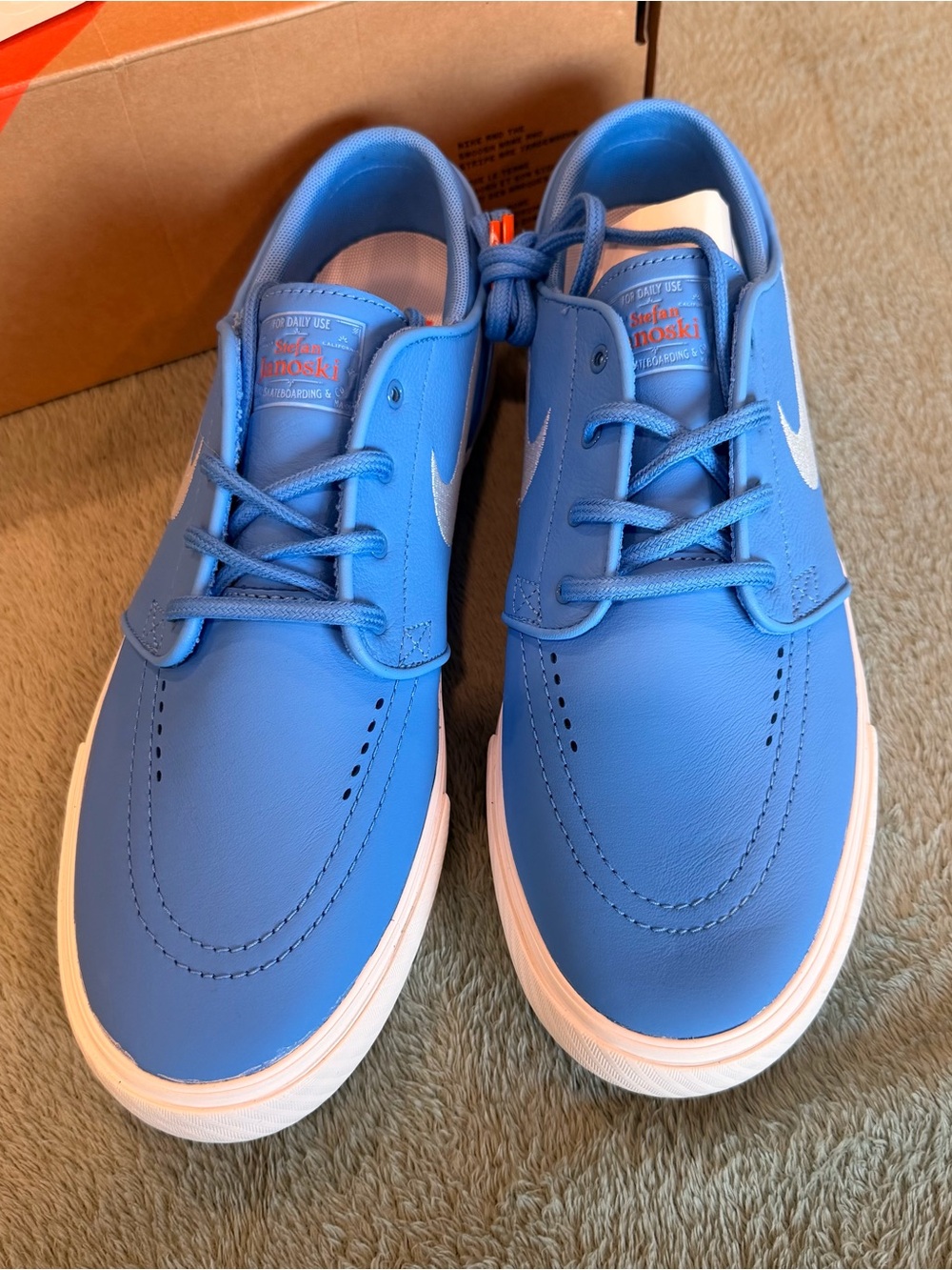 Nike SB Zoom Janoski OG+ ISO University Blue White Men’s 9.5 FQ7621-400 NIB